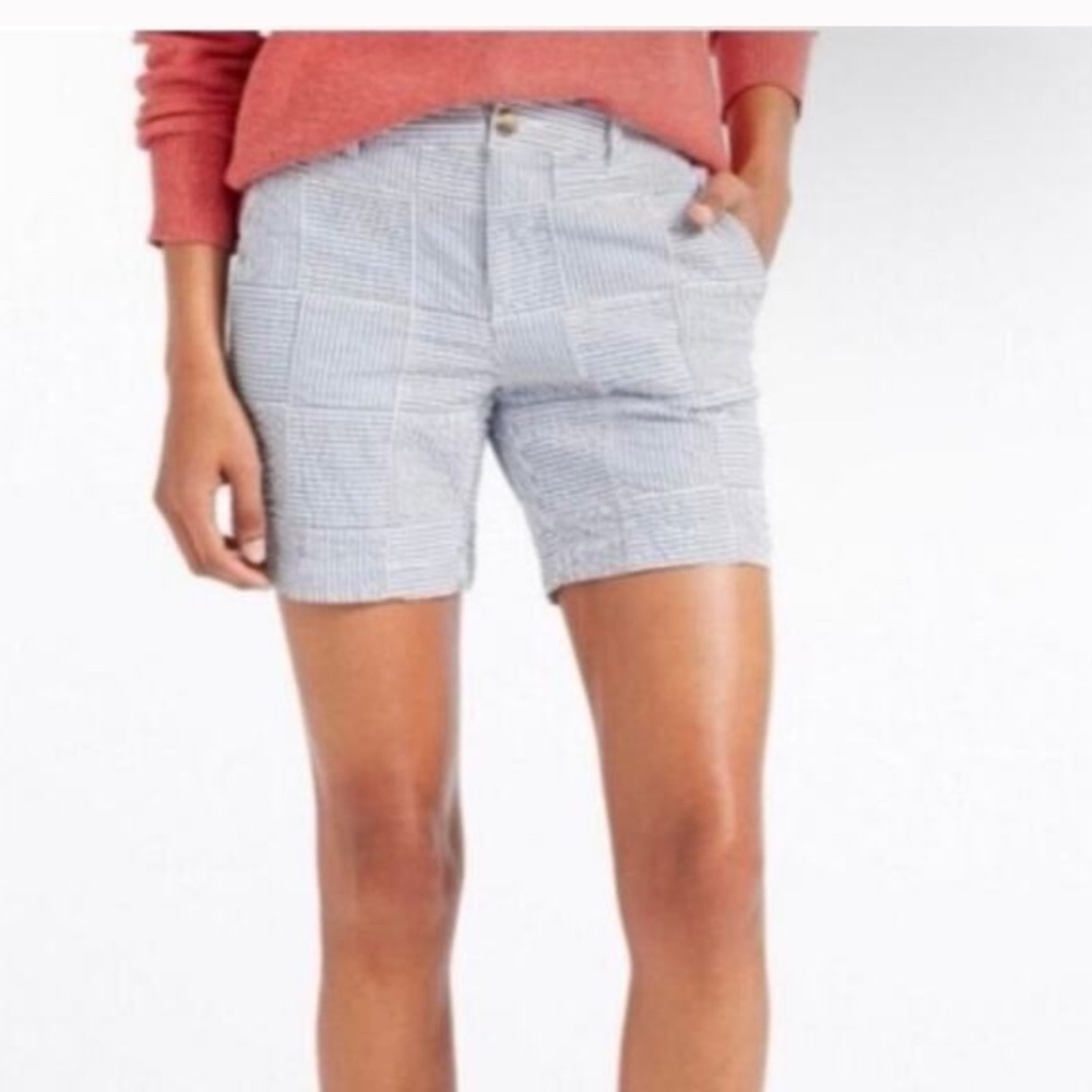 EUC L. L. Bean seersucker Bermuda shorts S 2